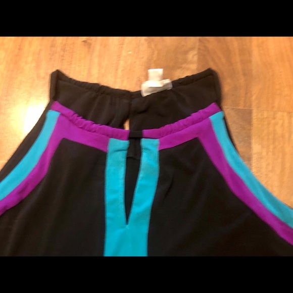NWOT- black and multicolored top - Picture 3 of 6
